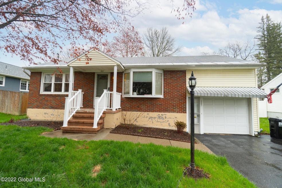 1207 Walnut Ave, Schenectady, NY 12306 - photo 1