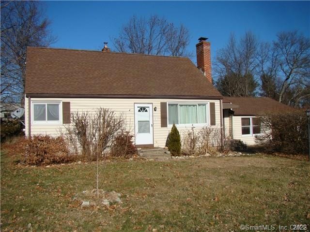 100 Loftus Cir, Bridgeport, CT 06606 - photo 1