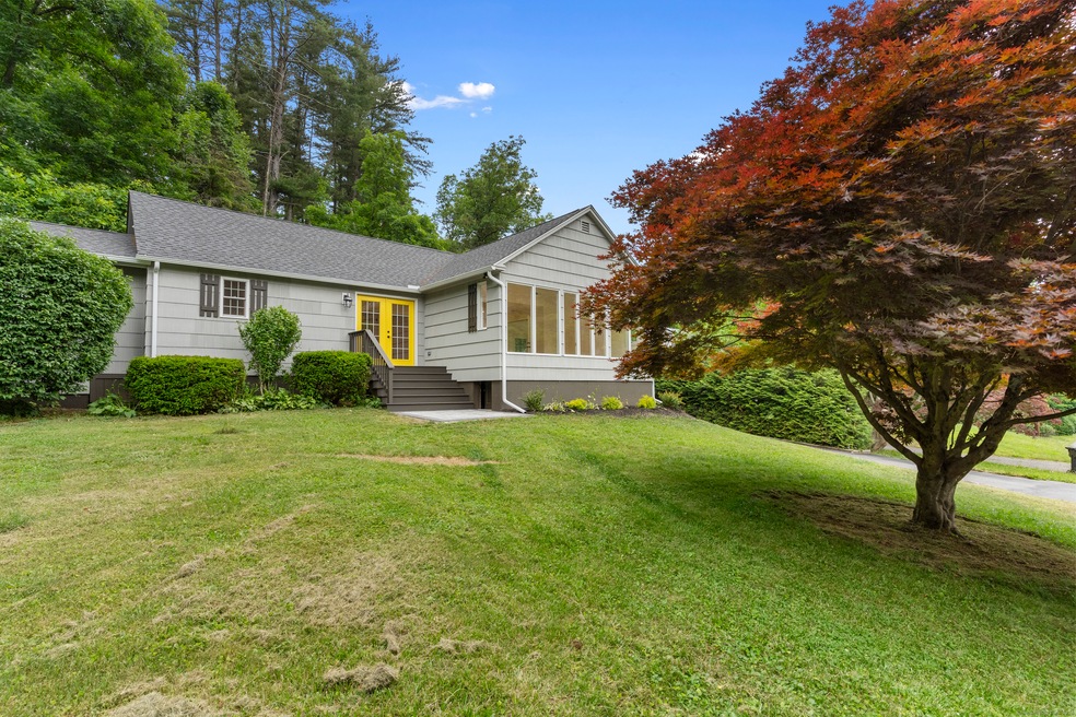 61 E Litchfield Rd S, Litchfield, CT 06759 - photo 1