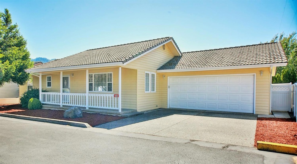 100 Cluster Dr, Rogue River, OR 97537 - photo 1