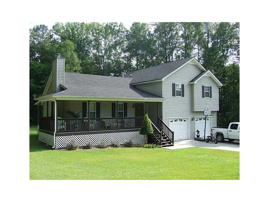 Exterior Front. 371 Wildwood Circle, Calhoun, GA  