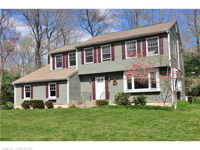14 Green Woods Ln, Unionville, CT 06085 - photo 1