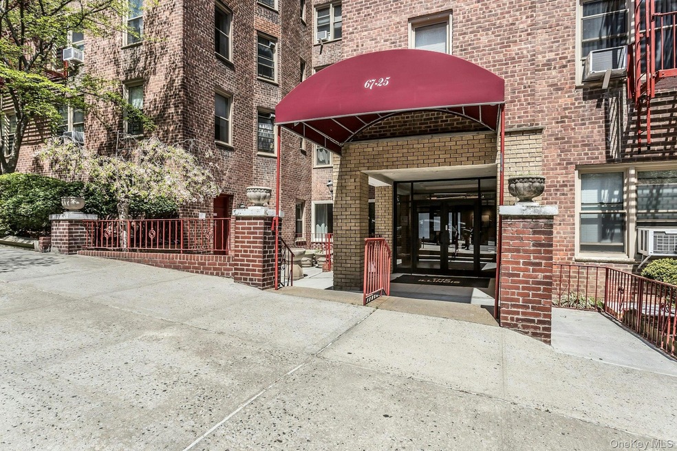 67-25 Clyde St unit 1G, Forest Hills, NY 11375 - photo 1