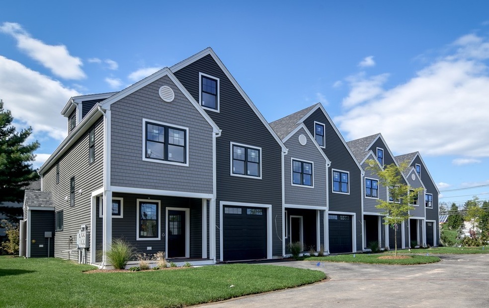 1 Stacey St unit 4, Natick, MA 01760 - photo 1