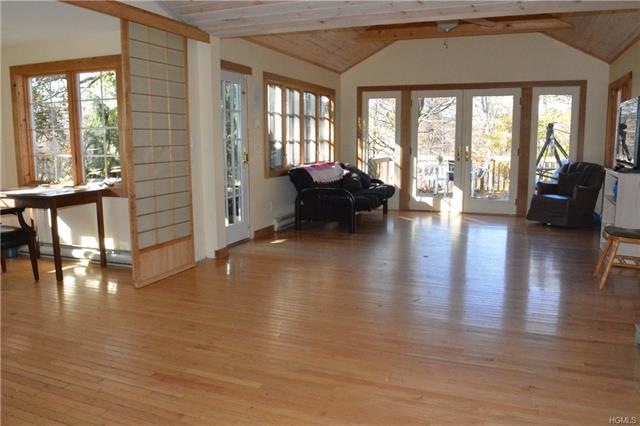 10 Hudson View Ct, Putnam Valley, NY 10579 - photo 1