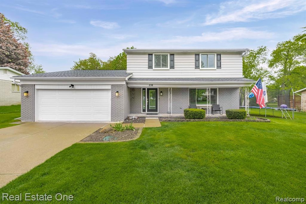 Sold $405,000