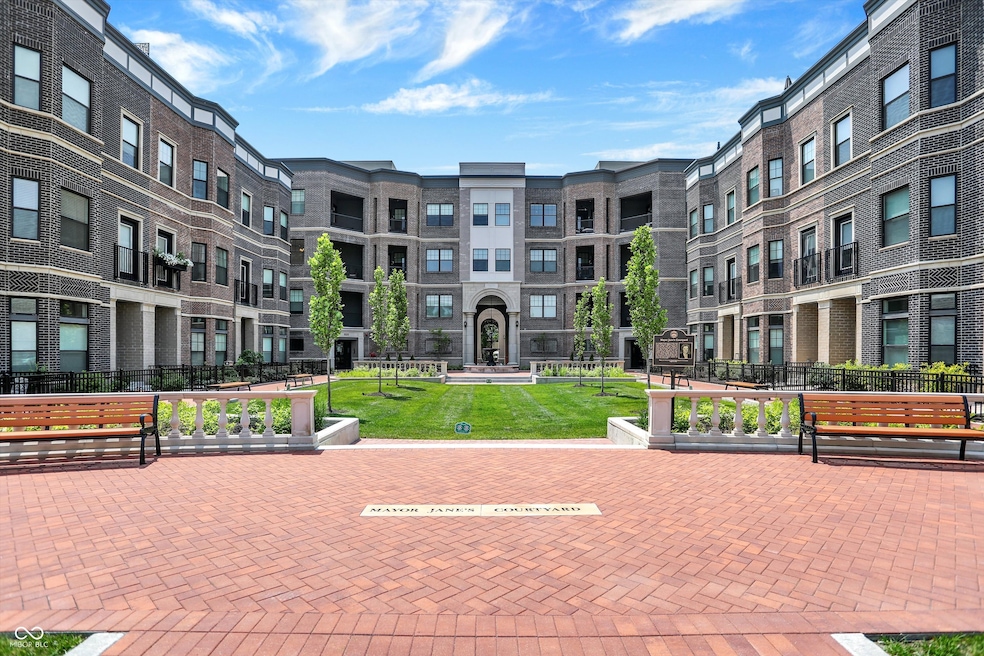 920 Veterans Way unit 204, Carmel, IN 46032 - photo 1