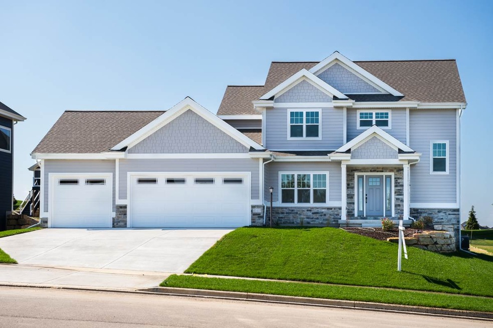 951 Brynhill Dr, Oregon, WI 53575 - photo 1