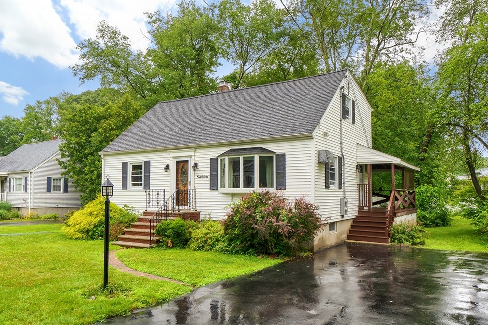 16 Pathwoods Ave, Burlington, MA 01803 - photo 1