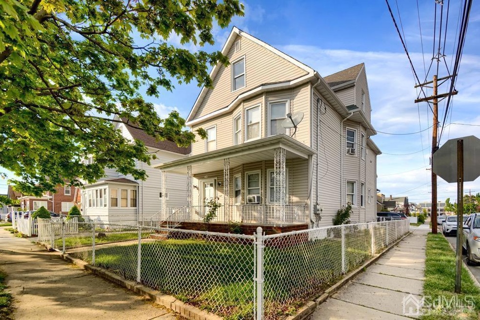 40 Pulaski Ave, Carteret, NJ 07008 - photo 1