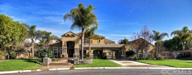 Welcome Home! Superb end of Cul-De-Sac location wi