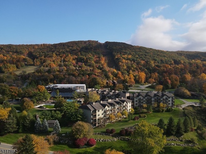 2 Chamonix Dr unit 219, Vernon, NJ 07462 - photo 1