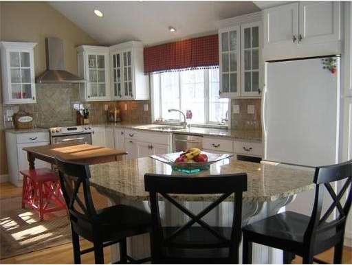 5 Bartlett Ave, Medfield, MA 02052 - photo 1