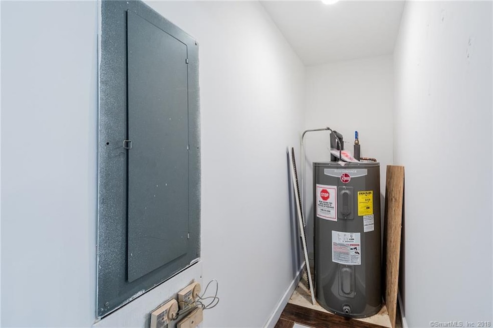 20 Oakview Cir, Westport, CT 06880 - photo 1