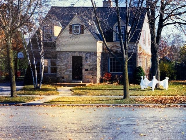 831 N 12th St, Manitowoc, WI 54220 - photo 1