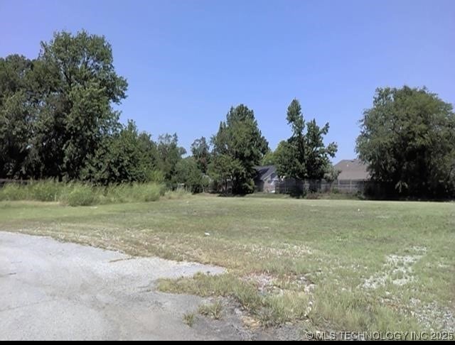 9751 E 31st St, Tulsa, OK 74146 - photo 1