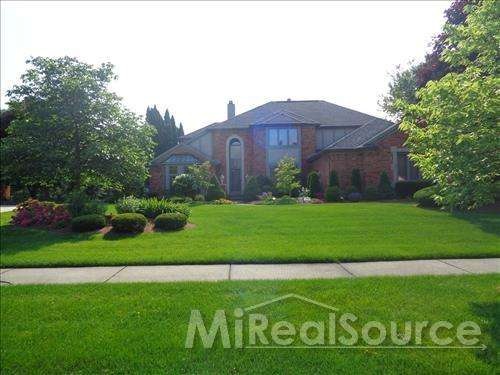 4612 Rivers Edge Dr, Troy, MI 48098 - photo 1