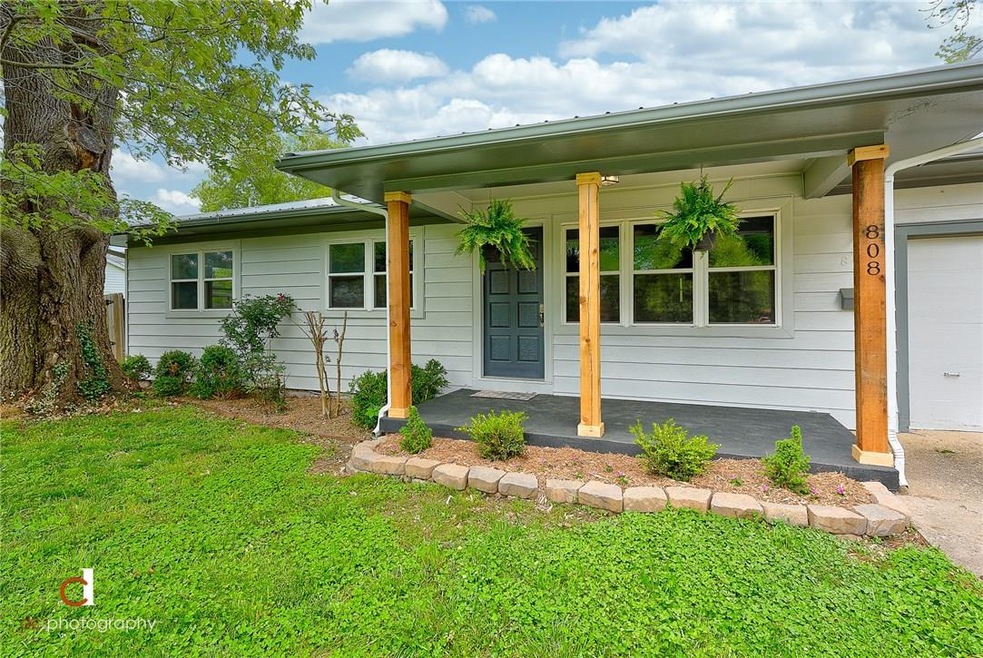 808 NW 8th St, Bentonville, AR 72712 - photo 1