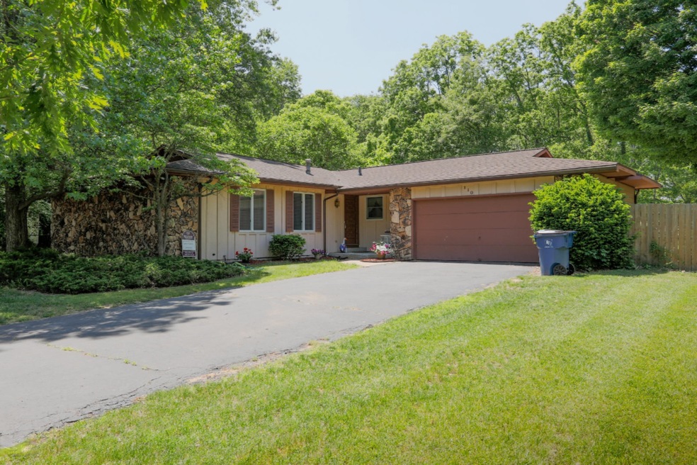 110 Walnut Woods Ct-101