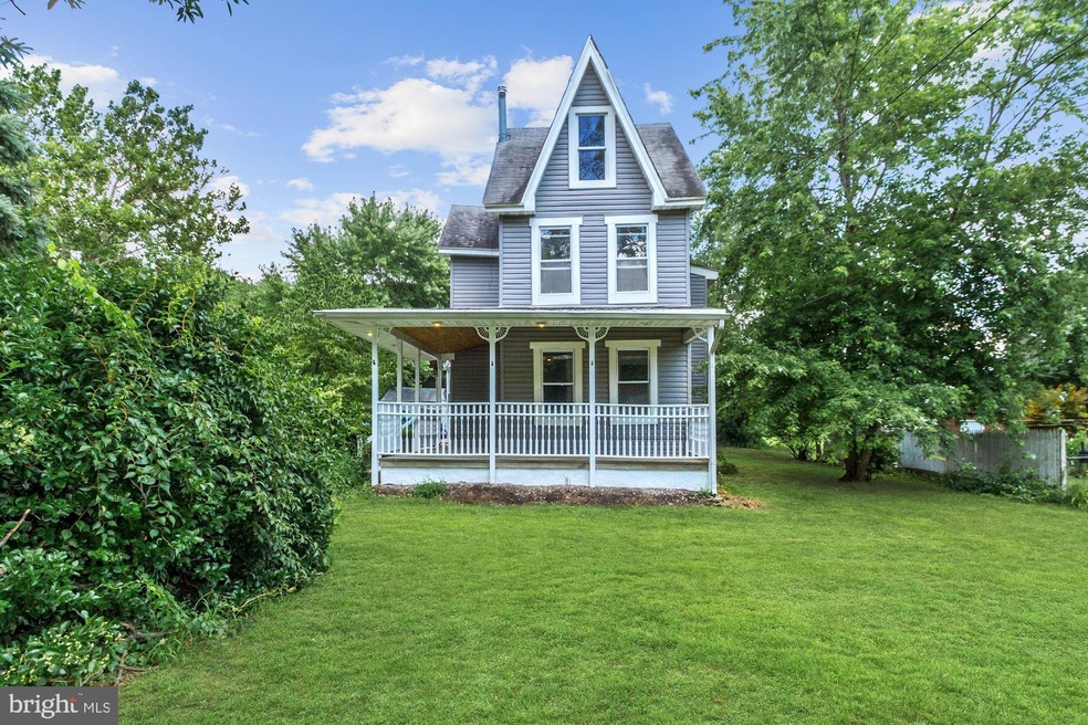 1202 Bridgeboro Rd, Beverly, NJ 08010 - photo 1