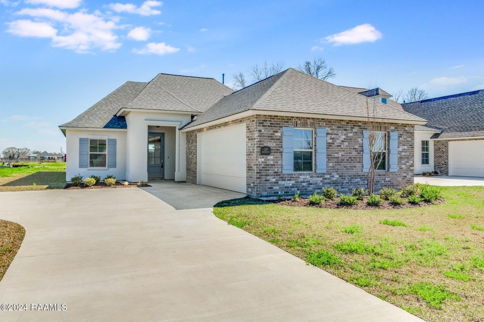 1-web-or-mls-207 Sweet Harvest Rd-14