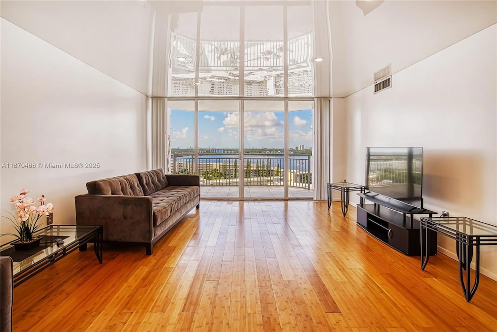 18021 Biscayne Blvd unit 1604, Aventura, FL 33160 - photo 1