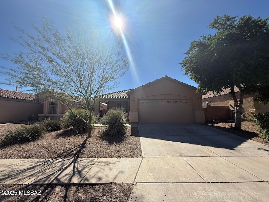 10582 E Geyer Willow Rd, Tucson, AZ 85747 - photo 1