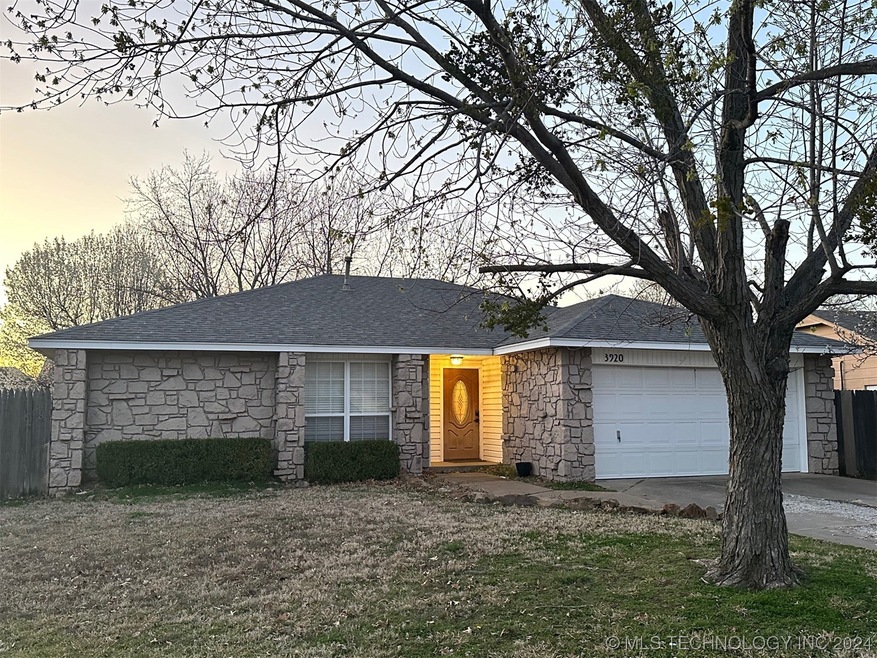 3920 S Redbud Ave, Broken Arrow, OK 74011 - photo 1