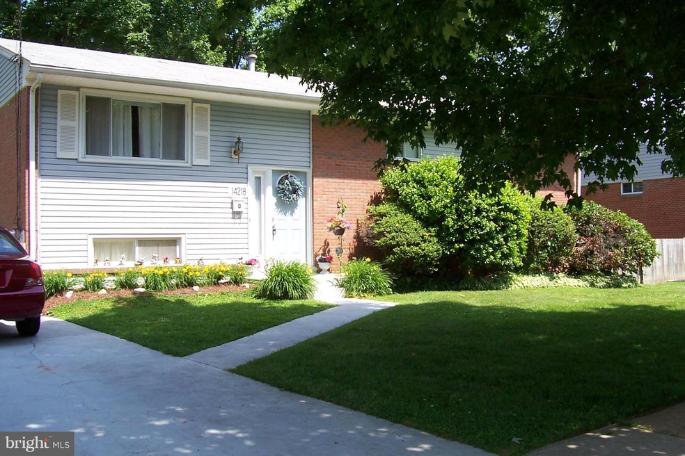 14218 Chadwick Ln, Rockville, MD 20853 - photo 1