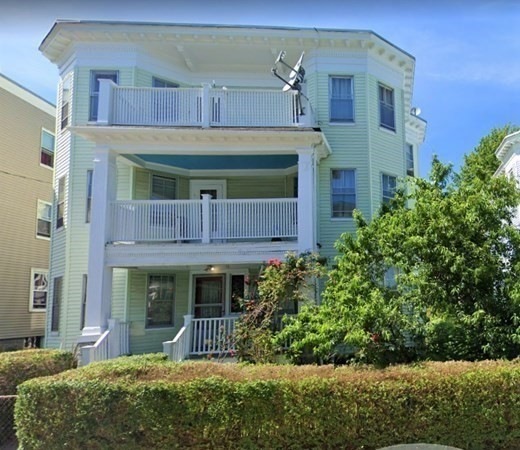 56 Lithgow St unit 2, Dorchester Center, MA 02124 - photo 1