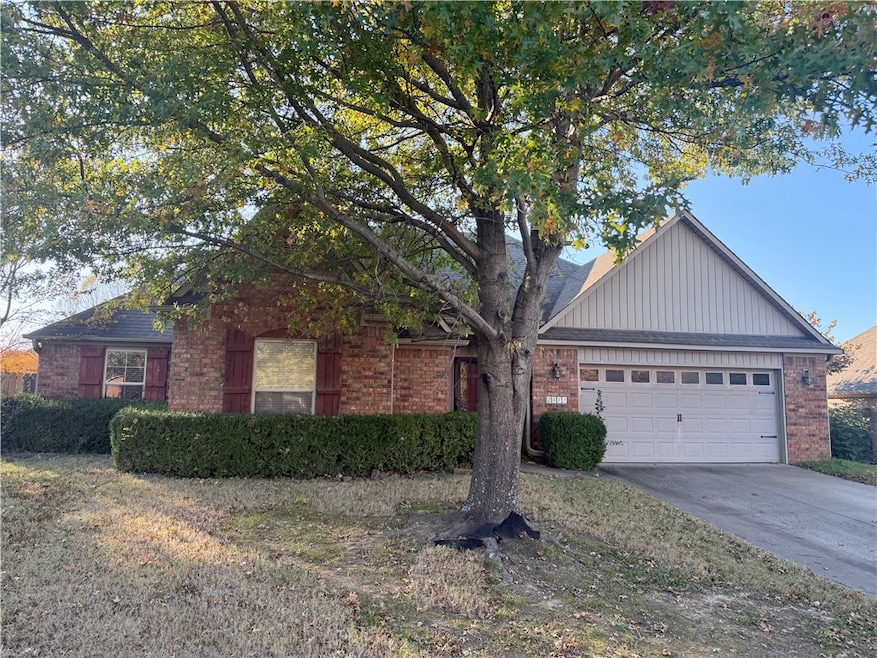 2471 N Surtees Place, Fayetteville, AR 72704 - photo 1