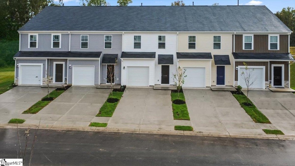 161 Randwick Ln, Greer, SC 29651 - photo 1