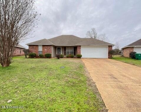 1057 Bullrun Dr, Byram, MS 39272 - photo 1