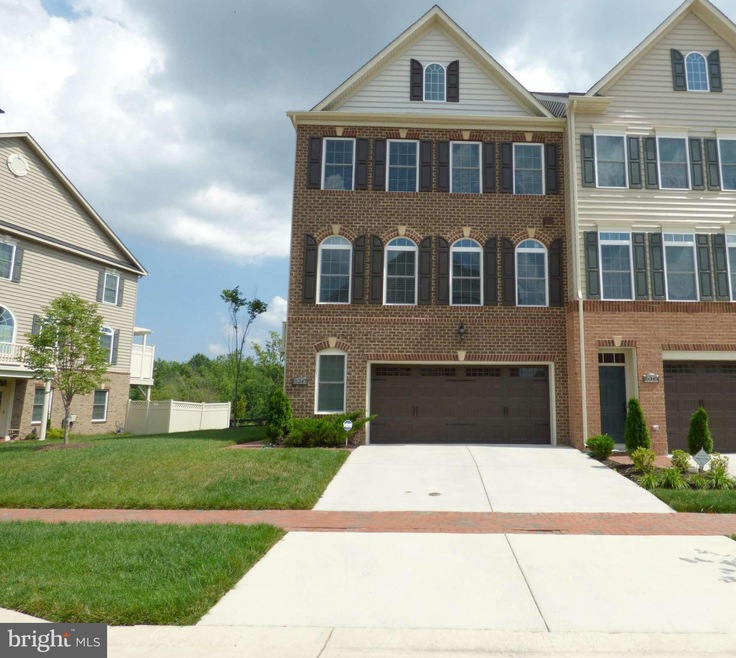 15347 Tewkesbury Place, Upper Marlboro, MD 20774 - photo 1
