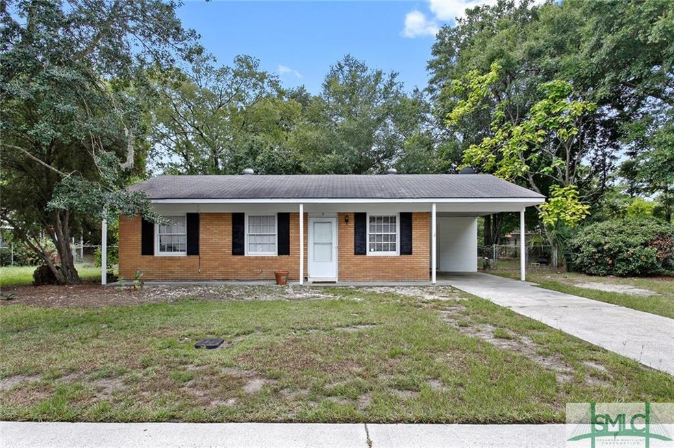 Great starter home in the heart of Savannah Ga. Cl