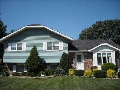 414 S Park Dr, Griffith, IN 46319 - photo 1