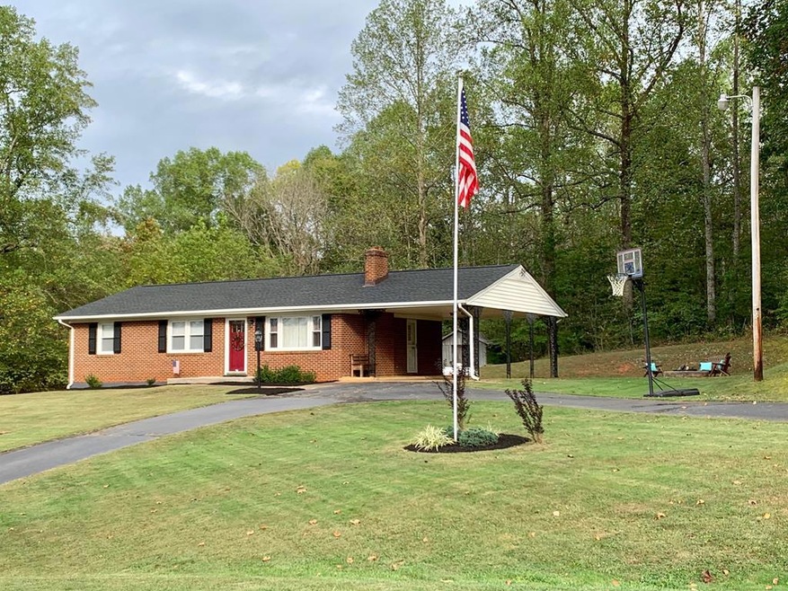 1204 Sago Rd, Callands, VA 24530 - photo 1