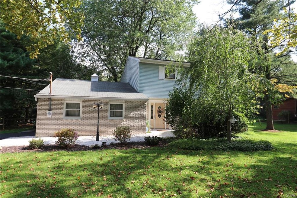 200 Blenheim Dr, Easton, PA 18045 - photo 1