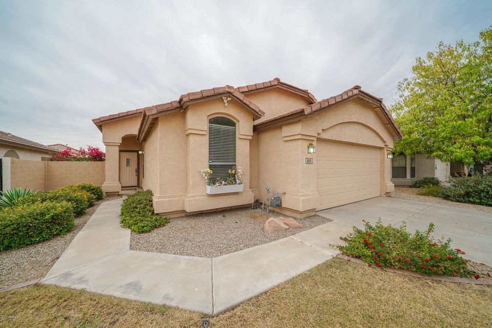 Welcome to 8211 E Portobello Ave!