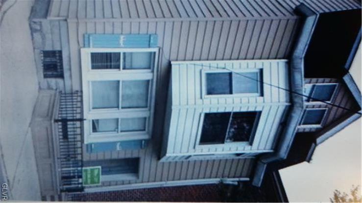 223 N 10th St unit 2, Allentown, PA 18102 - photo 1