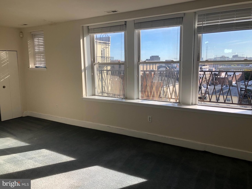 527 N Charles St unit 3, Baltimore, MD 21201 - photo 1