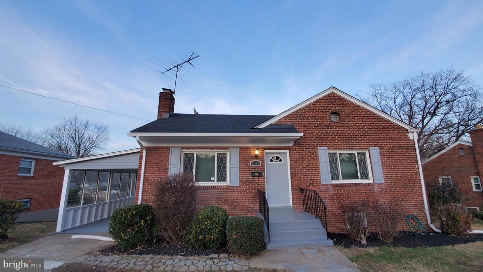 6510 Hawthorne St, Hyattsville, MD 20785 - photo 1