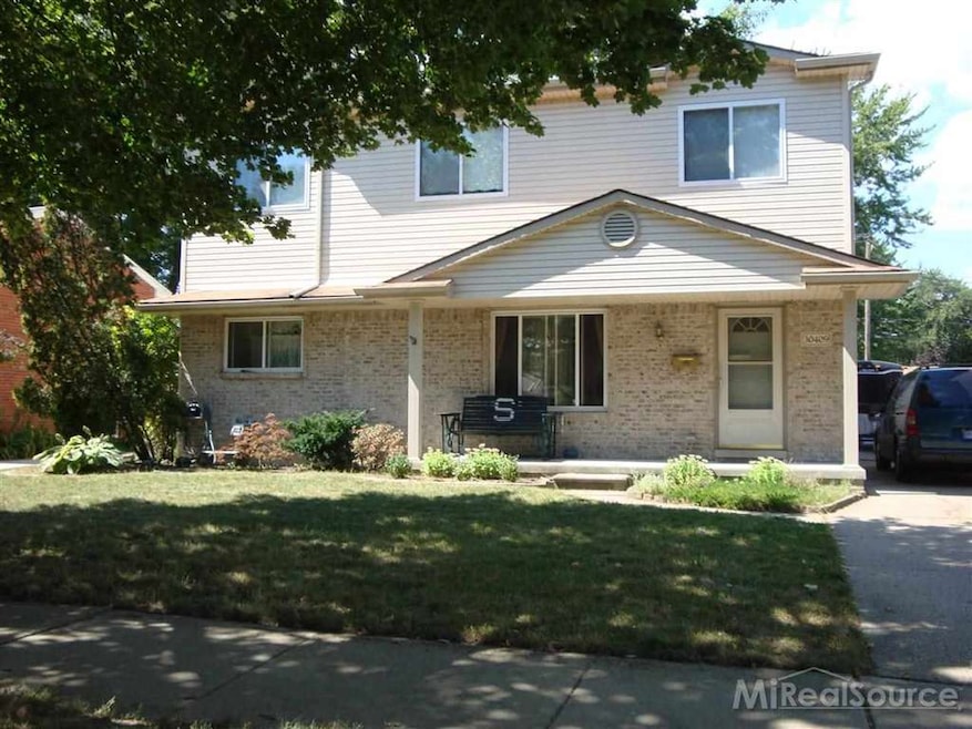 30409 Bluehill St, Roseville, MI 48066 - photo 1