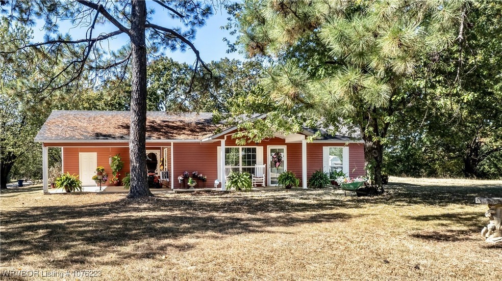 1110 Beller St, Muldrow, OK 74948 - photo 1