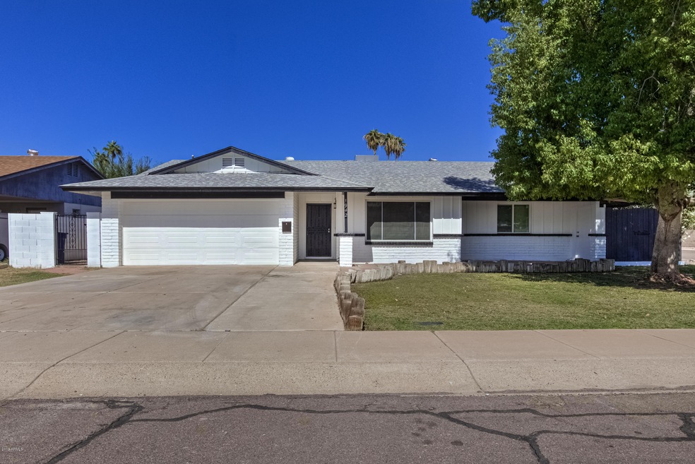 1942 E Colgate Dr-1