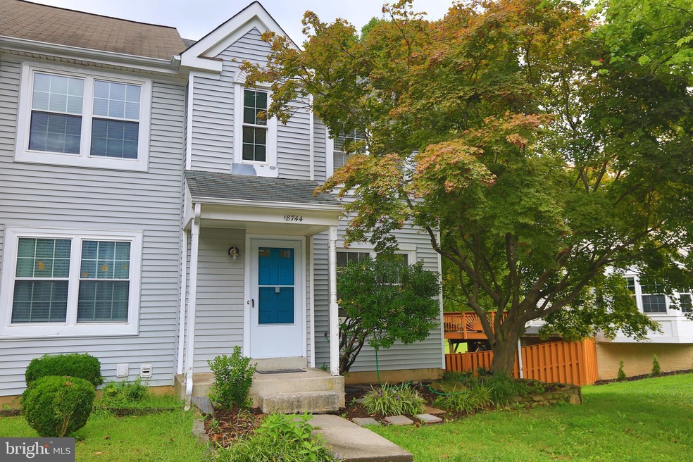 18744 Martins Landing Dr, Germantown, MD 20874 - photo 1
