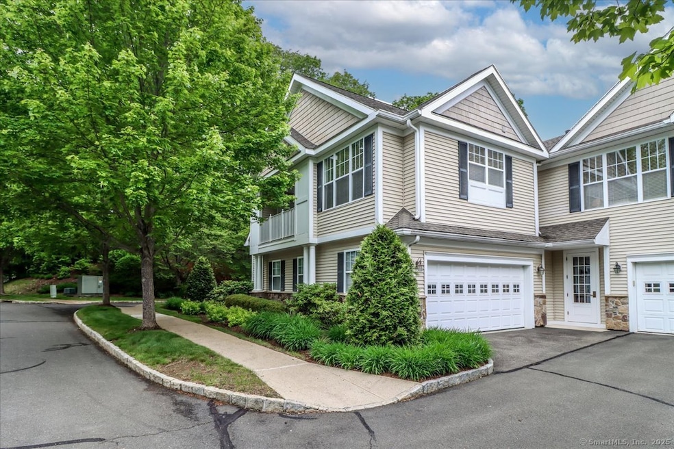 Exquisite top floor end unit with SOUTHERN exposure
