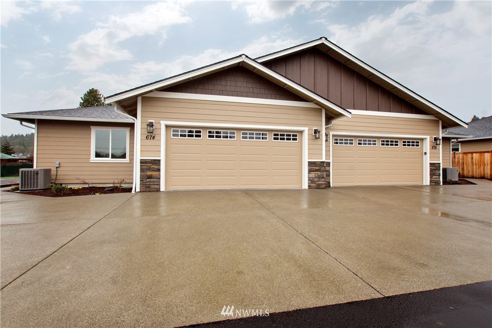 674 SW 20th St, Chehalis, WA 98532 - photo 1