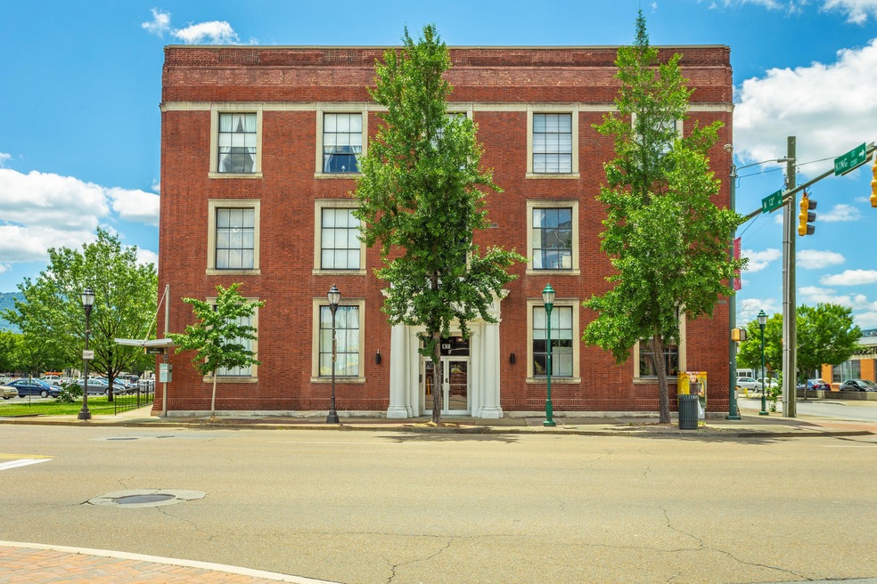 1301 Market St. HD-102