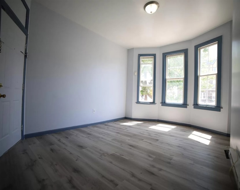 3657 John F. Kennedy Blvd unit 3R, Jersey City, NJ 07307 - photo 1